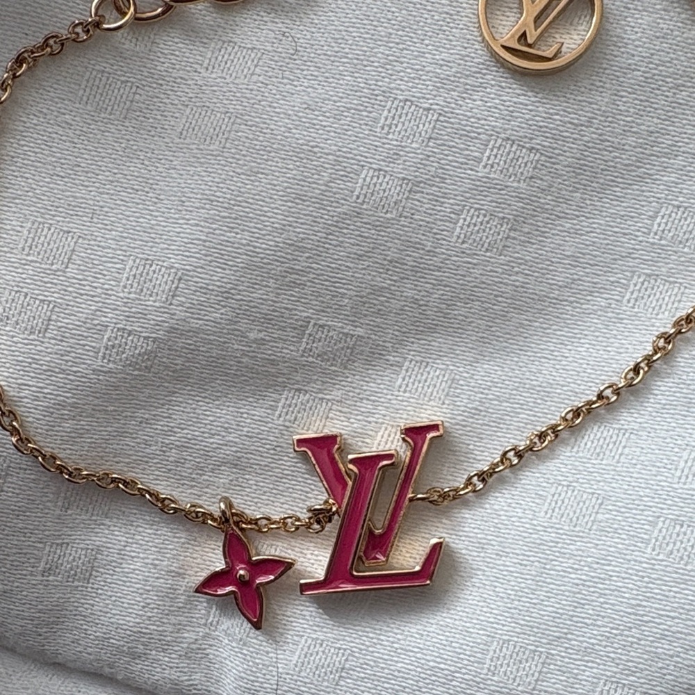 Louis Vuitton Pink and Gold Charm Bracelet - Picture 6 of 8